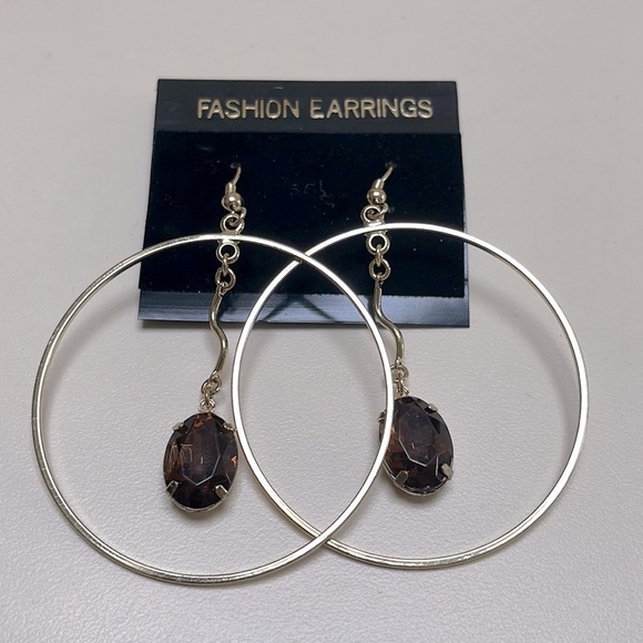 👋 3/$15 DANGLING FASHION EARRINGS - Picture 2 of 2